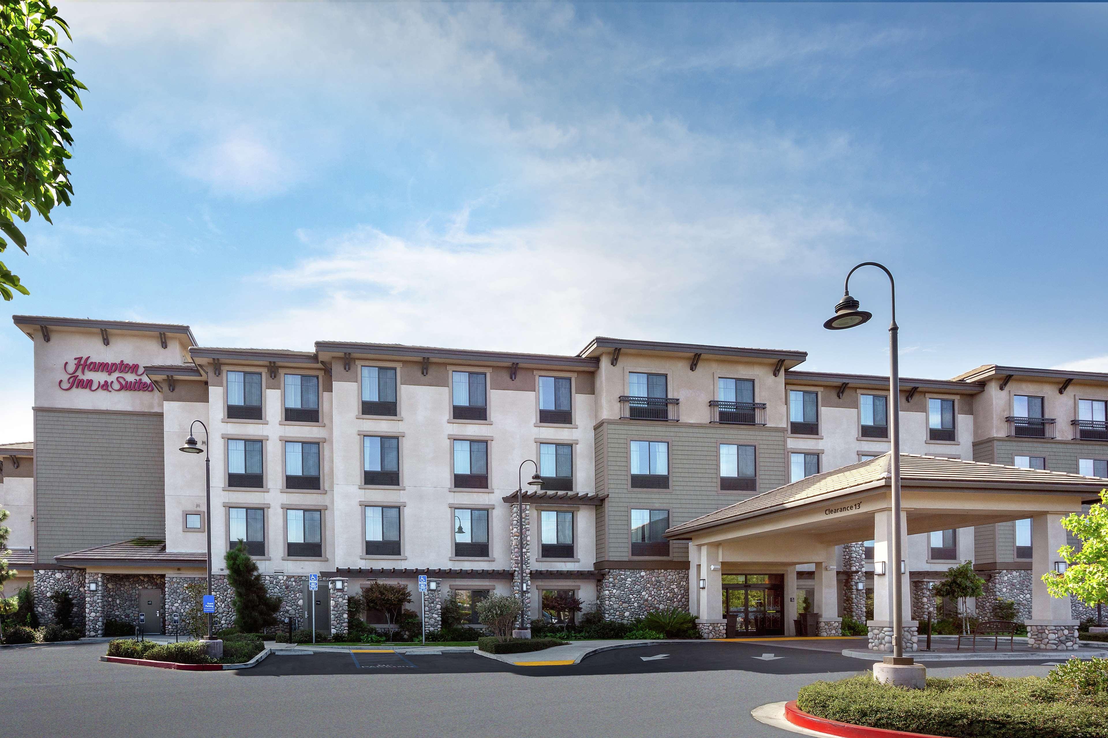 Hampton Inn & Suites San Luis Obispo Exterior photo